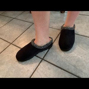 Comfy Mule Slippers Never Worn Size 10